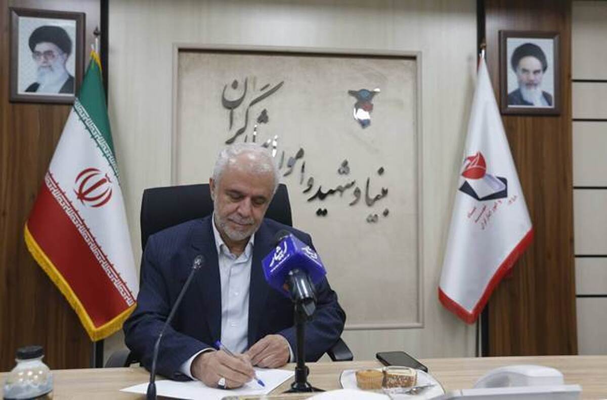 رئيس مؤسسة الشهيد الإيراني يُعزّي بوفاة والدة ثلاثة شهداء بارزين من عائلة «قطبی»