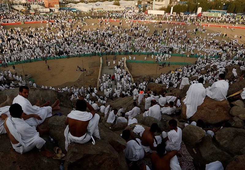 Hajj Pilgrims Pray at Mount Arafat to Mark Most Important Day of Hajj Hajj Pilgrims Pray at Mount Arafat to Mark Most Important Day of Hajj