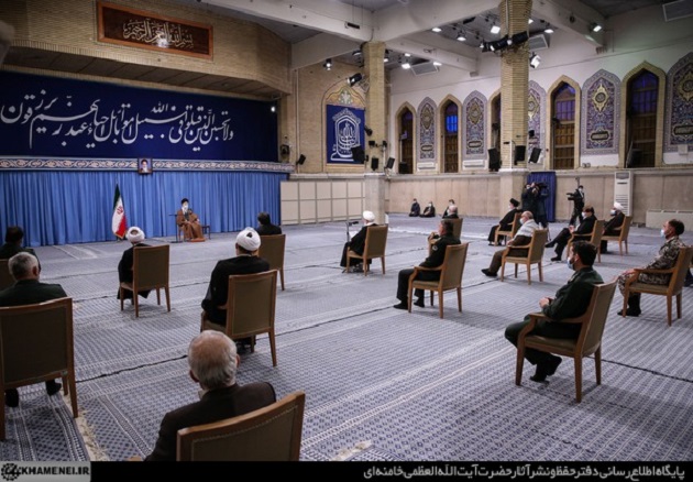 بیانات رهبر انقلاب در دیدار اعضای ستاد برگزاری کنگره ملّی چهار هزار شهید استان یزد منتشر شد بیانات رهبر انقلاب در دیدار اعضای ستاد برگزاری کنگره ملّی چهار هزار شهید استان یزد منتشر شد