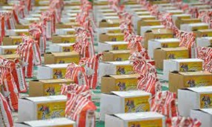 250 بسته معیشتی همزمان با هفته دفاع مقدس در ماکو توزیع شد