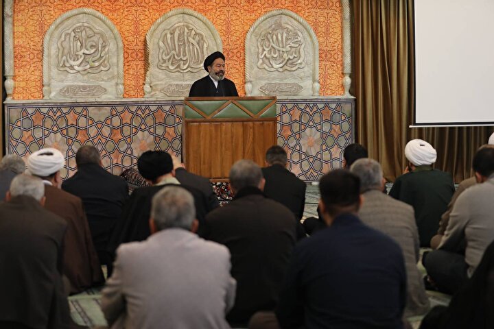 وحدت، سد محکم در برابر توطئه دشمنان /رویکرد و جهت گیری آموزه های دینی همبستگی و پرهیز از اختلاف درون جامعه اسلامی است