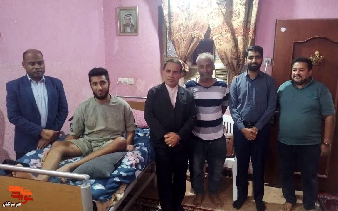 تجلیل از مجروحان جنگ رمضان در بندرخمیر تجلیل از مجروحان جنگ رمضان در بندرخمیر